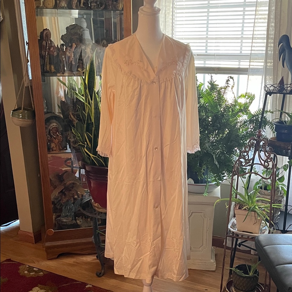 Vintage Button-Front Robe and Gown Lingerie Size Medium